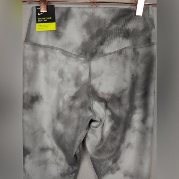 Nike Icon Clash Cropped Tie Dye Leggings Size Small - Picture 8 of 16